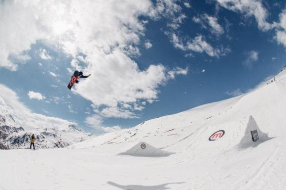 DC Snowboarding Italy: shooting a Livigno