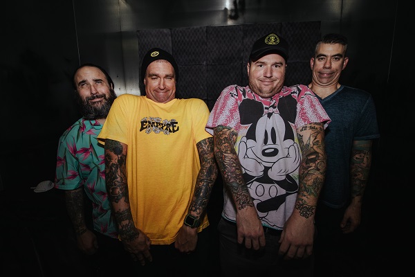 NEW FOUND GLORY RELEASES MUSIC VIDEO FOR ‘STAY AWHILE’