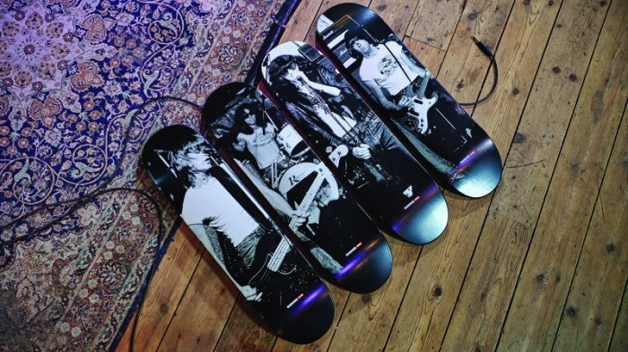 Globe + Ramones – Limited Skateboard Deck Set