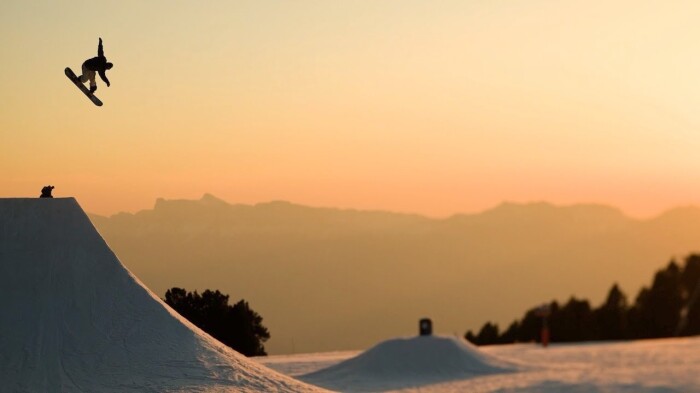 Volcom // Bro’s, brews and base abuse in Chamrousse!
