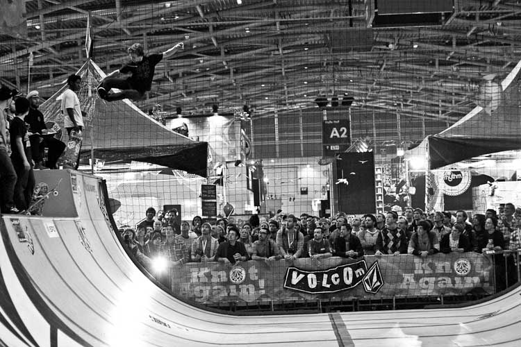 VOLCOM STONE PRESENTS: HAULING A$$ETS 2013 ISPO MINI-RAMP CONTEST!