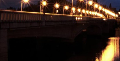 Four Minute Mile - Bridges Streetlights