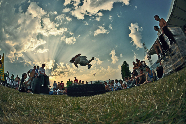 Avvitamenti aerei di parkour