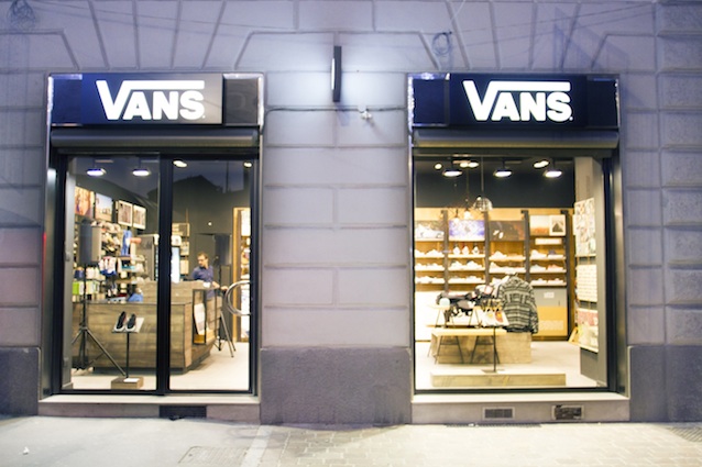 Vans inaugura il secondo monomarca a Milano