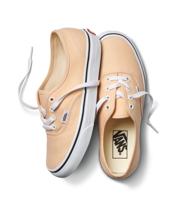 fa18_classics_color_theory_vn0a38emu5y_authentic_bleachedapricottruewhite