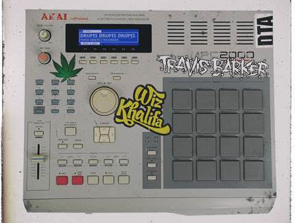 TRAVIS BARKER PRESENTA IL NUOVO BRANO ‘DRUMS DRUMS DRUMS’ FEAT. WIZ KHALIFA