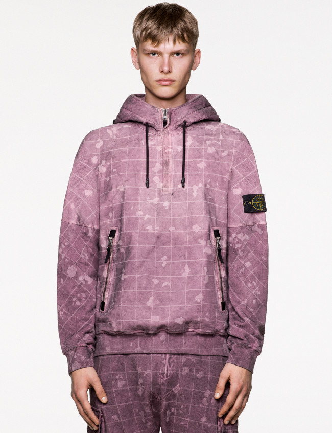 3-stone-island-aw020021_626e2-rgb