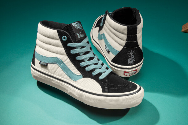 mn_sk8hipro_fabianadelfino_black_oilblue_vn0a45jd2ma-overall-color-material-story
