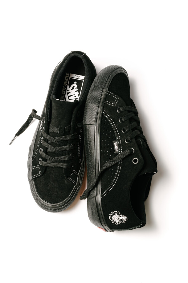 slam-vans_lampinpro_blkblk_pair_sam0220