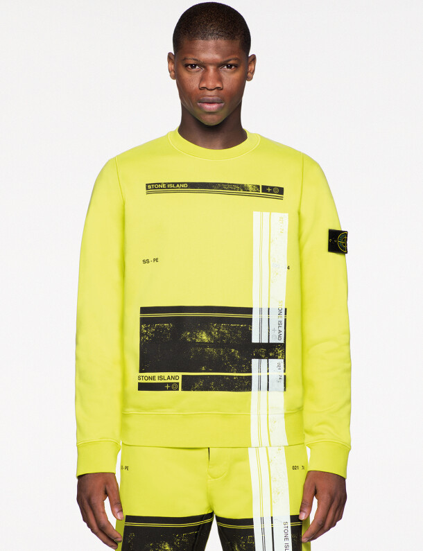 5-stone-island-ss021_63095_rgb