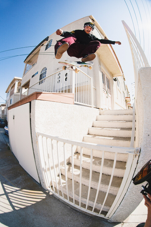 sp21_map_microdazed_tysonpeterson_kickflip_sanpedroca_2020_acosta_06