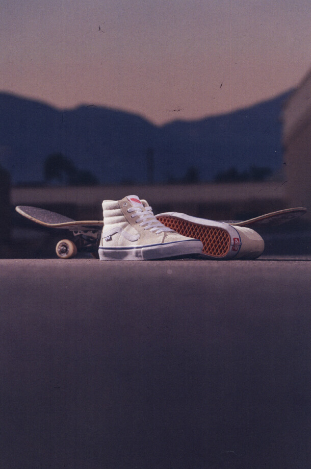 sp21_skate_sk8-hi_vn0a5fccofw_offwht_011