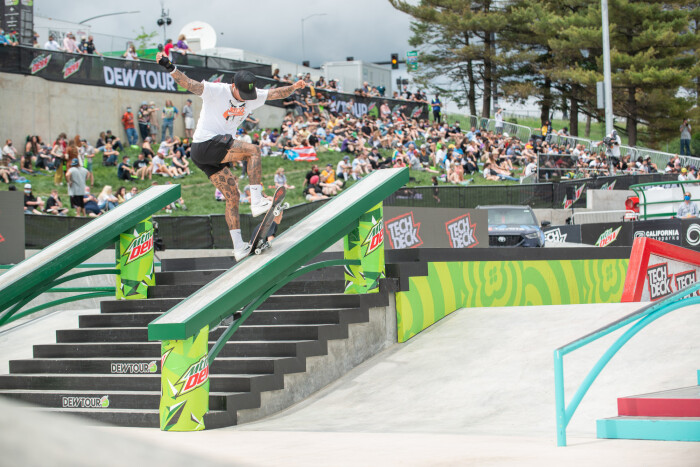 Nyjah Huston takes 1st place in Men’s Skateboard Street at Dew Tour Des Moines