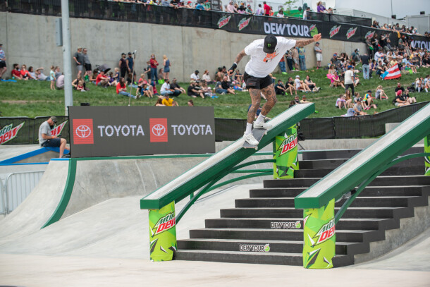 04_nyjah_huston_skate_2021_dewtour_desmoines_shigeophoto_3528