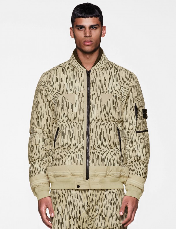 stone-island-aw021022_433e1_no-direct-light-rgb