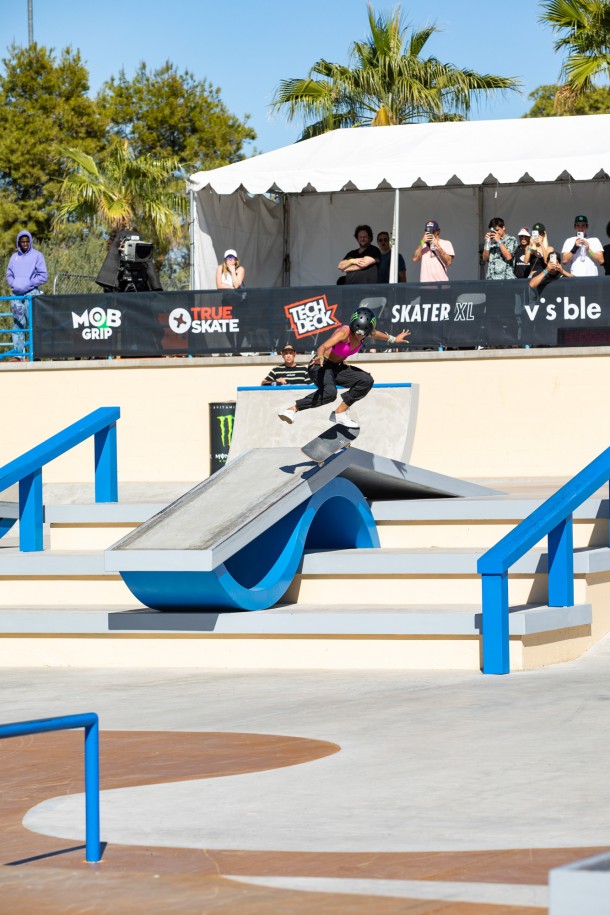 12_rayssa_leal_2021_lakehavasu_01_justincrawfordphoto_kickflipbsgrind