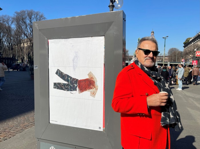 OLIVIERO TOSCANI COMPIE 80 ANNI E MILANO LO CELEBRA CON UNA MOSTRA (A SORPRESA) DIFFUSA IN CITTÀ