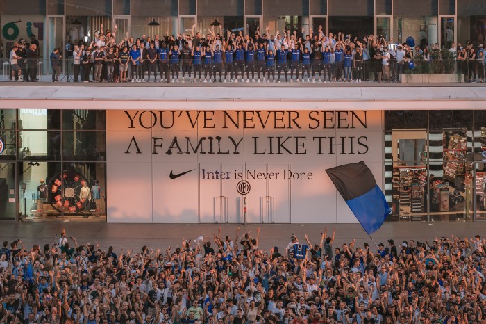 NIKE E INTER YOU VE NEVER SEEN A FAMILY LIKE THIS EVENT Salad