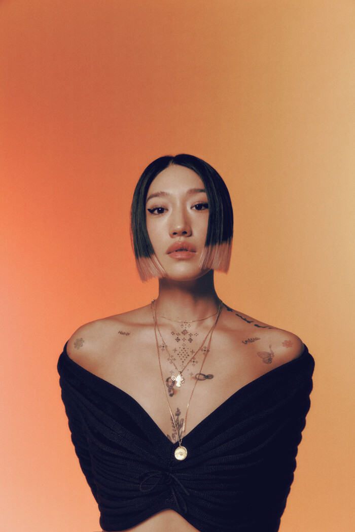 PEGGY GOU COLLABORA CON XL RECORDINGS PER IL NUOVO SINGOLO ‘(IT GOES LIKE) NANANA’