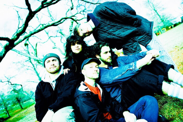 Mad Honey listen to the first single ‘Fold’