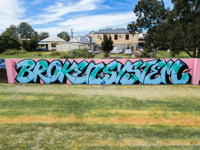 BROKEN SYSTEM GRAFFITI