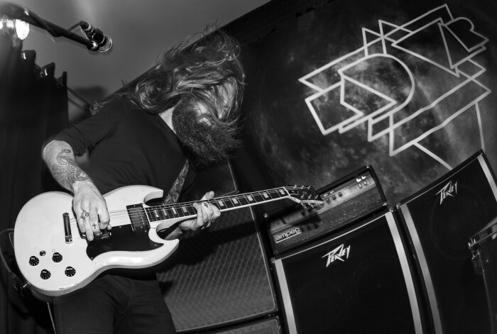 KADAVAR ASCOLTA ORA ‘I JUST WANT TO BE A SOUND’