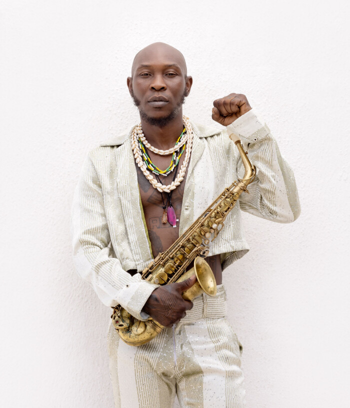 Seun Kuti feat. Pos dei De La Soul ‘Stand Well Well (Grand Stand Version)’