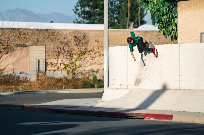 La prima scarpa da skateboard firmata da Curren Caples